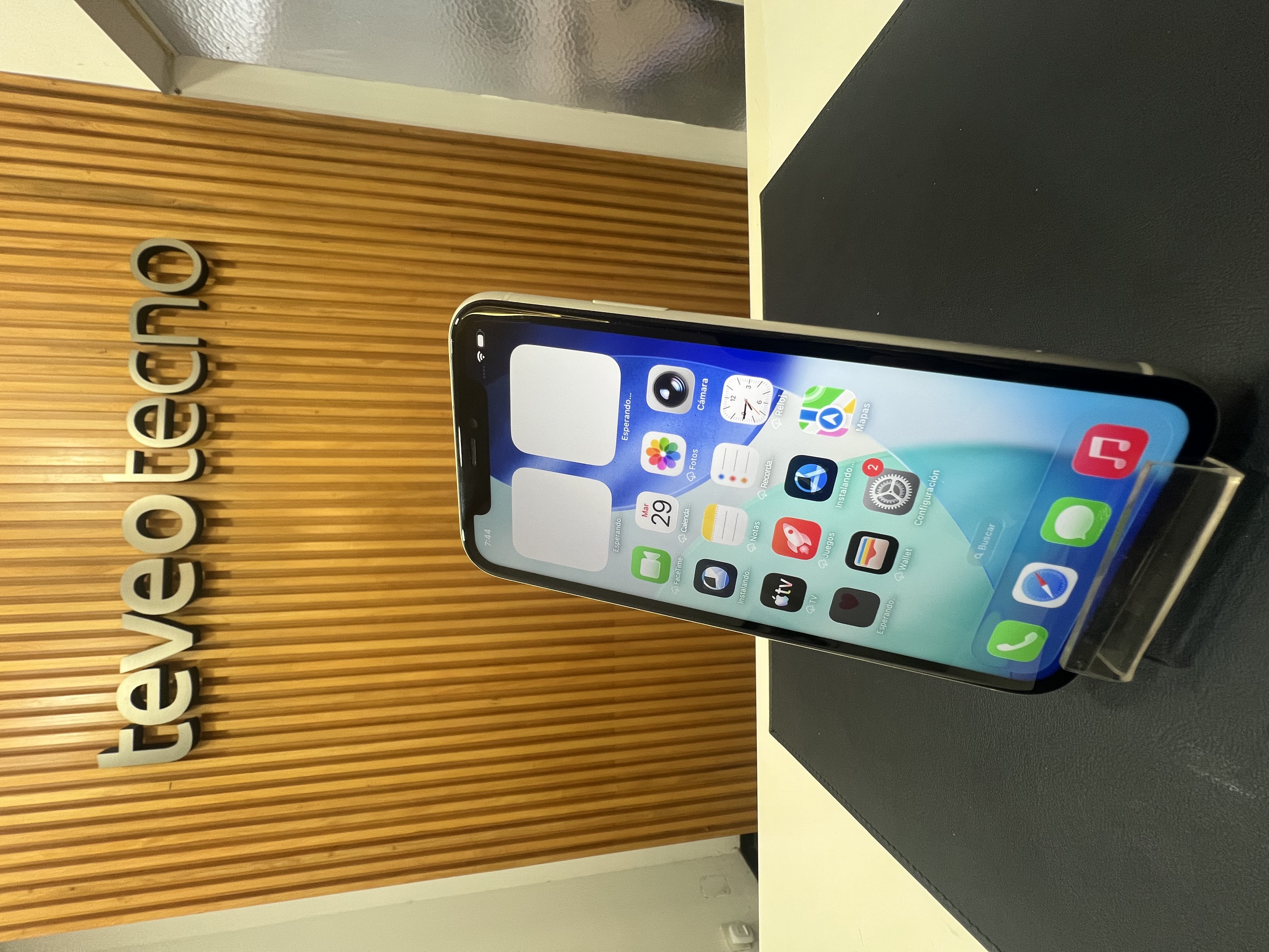 iPhone 11 64 GB